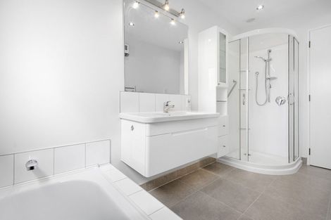 Photo of property in 1/75 Merrin Street, Avonhead, Christchurch, 8042