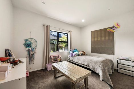 Photo of property in 11 Cabbage Tree Grove, Woodridge, Wellington, 6037