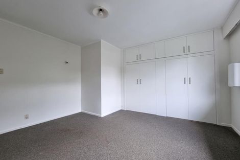 Photo of property in 5a Randwick Road, Northland, Wellington, 6012