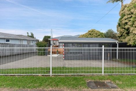 Photo of property in 216a Sturges Road, Henderson, Auckland, 0612