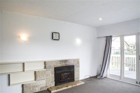 Photo of property in 3 Longburn Road, Henderson, Auckland, 0610