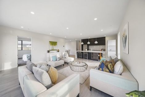 Photo of property in 73 Hayfield Way, Karaka, Papakura, 2113