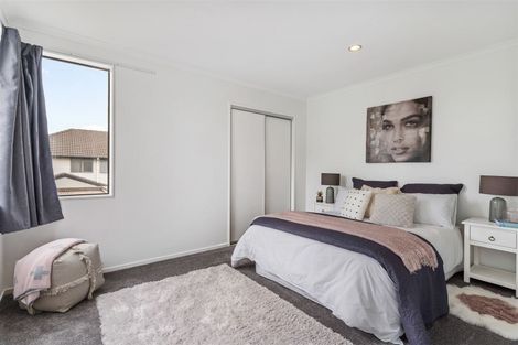 Photo of property in 35 The Track, Takanini, 2112