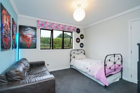 Photo of property in 40 Matua Grove, Otatara, Invercargill, 9879