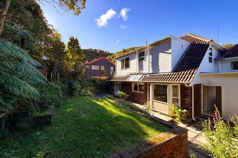 Photo of property in 43 Amapur Drive, Khandallah, Wellington, 6035