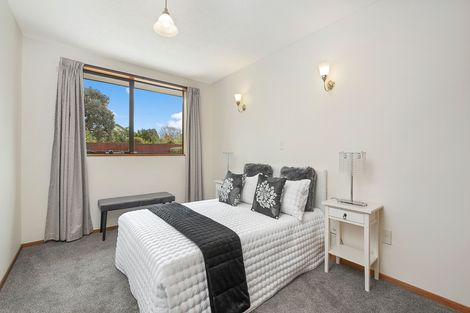 Photo of property in 228 Yaldhurst Road, Avonhead, Christchurch, 8042