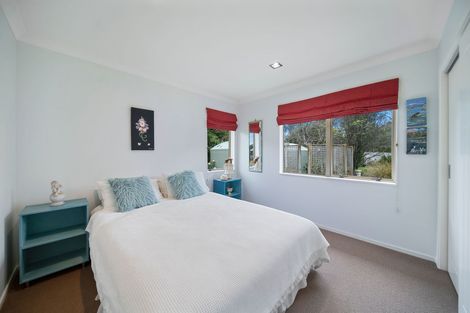 Photo of property in 2a Masters Road, Waiuku, 2681