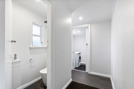 Photo of property in 5 Mason Street, Moera, Lower Hutt, 5010