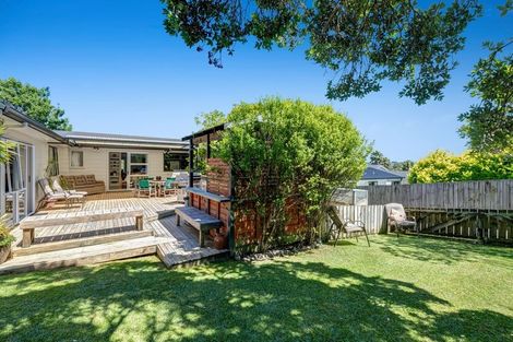 Photo of property in 28 Gilshennan Valley, Red Beach, 0932