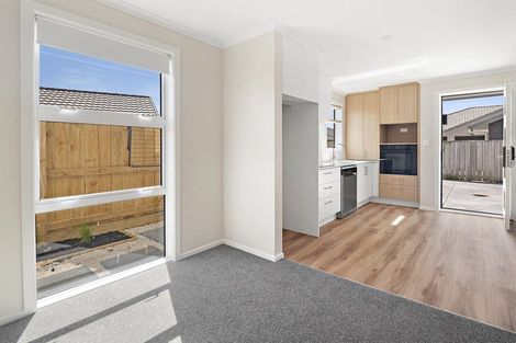 Photo of property in 38 Richardson Road, Omokoroa, 3114