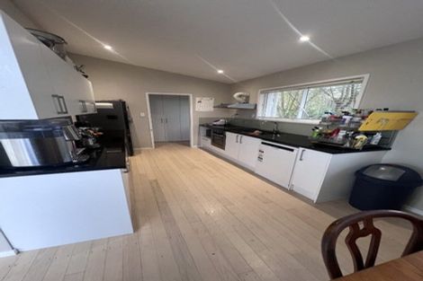 Photo of property in 25 Blakeborough Drive, Forrest Hill, Auckland, 0620