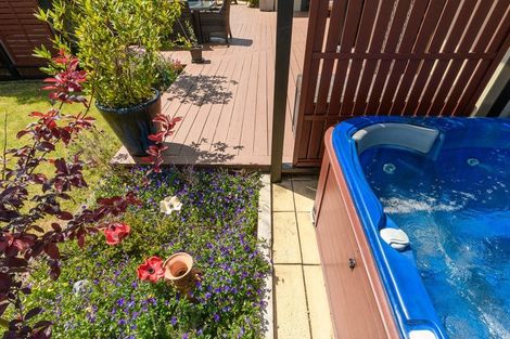 Photo of property in 6 Portofina Court, Papamoa Beach, Papamoa, 3118