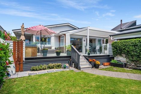 Photo of property in 932a Papamoa Beach Road, Papamoa Beach, Papamoa, 3118