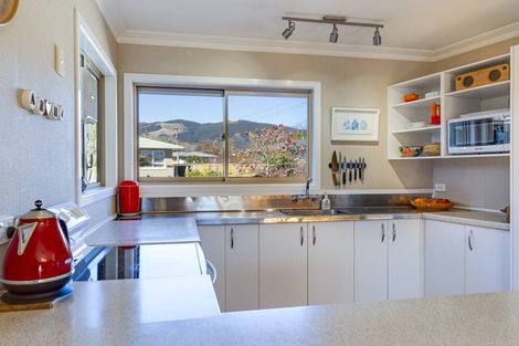 Photo of property in 18 Reeves Street, Stoke, Nelson, 7011