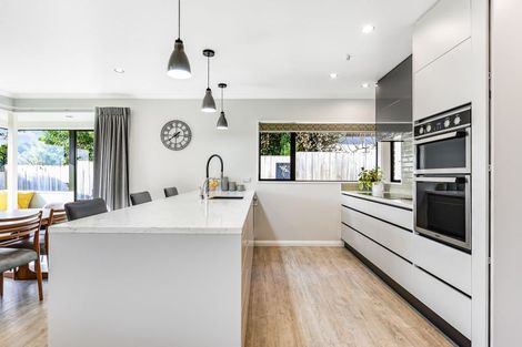 Photo of property in 34 Greenfield Drive, Western Heights, Hamilton, 3200