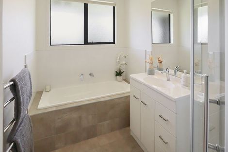 Photo of property in 26a&b Ethereal Crescent, Mount Pisa, Cromwell, 9383