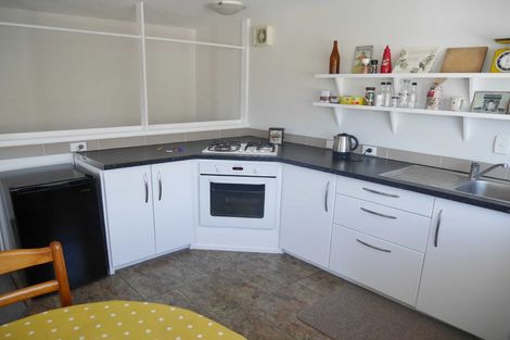 Photo of property in 1 Hawkhurst Road, Lyttelton, 8082