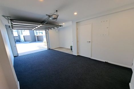Photo of property in 24 Memorial Park Lane, Hobsonville, Auckland, 0618