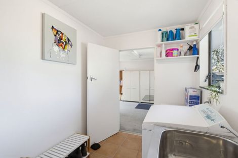 Photo of property in 4 Dove Place, Westbrook, Palmerston North, 4412