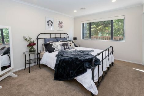 Photo of property in 16 Carlos Drive, Flat Bush, Auckland, 2016