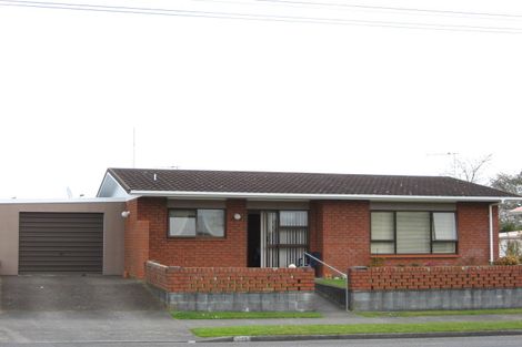 Photo of property in 168 Mangorei Road, Merrilands, New Plymouth, 4312