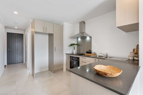 Photo of property in 30 Bellbird Street, Papakura, 2110