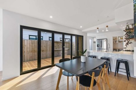 Photo of property in 14 Pimelea Street, Papamoa Beach, Papamoa, 3118