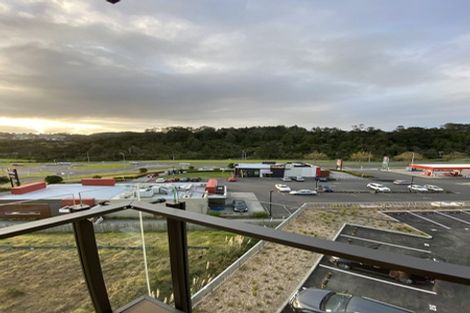 Photo of property in 307/3 Kaipiho Lane, Albany, Auckland, 0632