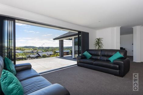 Photo of property in 104 Solan Drive, Waimauku, 0812