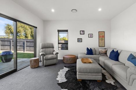 Photo of property in 69 Te Mata Road, Havelock North, 4130