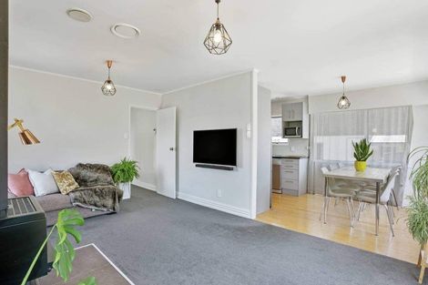 Photo of property in 1/425 Don Buck Road, Massey, Auckland, 0614