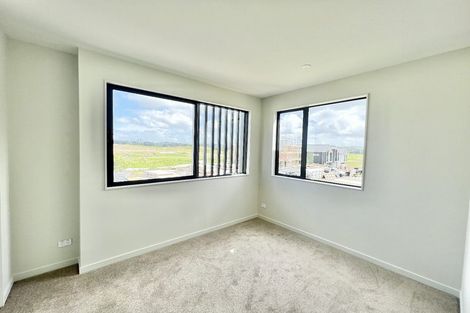 Photo of property in 42 Tahetoka Street, Westgate, Auckland, 0814