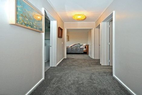Photo of property in 27a Tahi Terrace, Glen Eden, Auckland, 0602