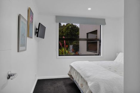 Photo of property in 91a Karina Road, Merrilands, New Plymouth, 4312