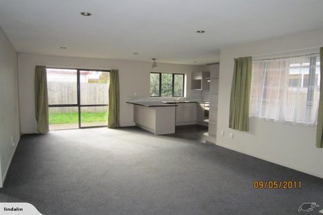 Photo of property in 27a Don Buck Road, Massey, Auckland, 0614