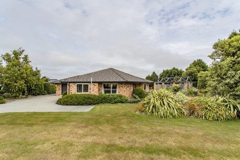 Photo of property in 8 Teviotview Place, Amberley, 7410