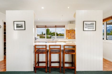 Photo of property in 302 Beacon Point Road, Wanaka, 9305