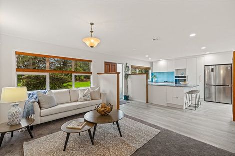 Photo of property in 25 Hawkes Access Road, Waitoki, Silverdale, 0994