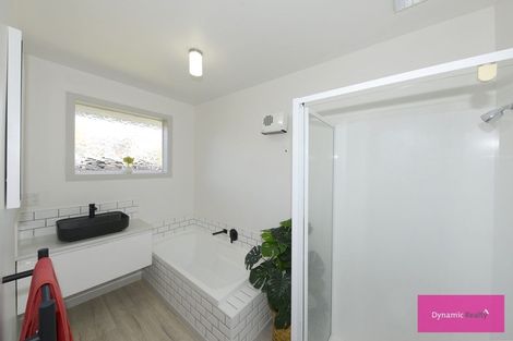 Photo of property in 2/32 Mona Vale Avenue, Riccarton, Christchurch, 8011