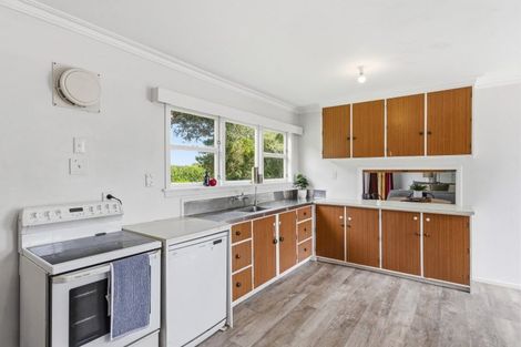 Photo of property in 225 Kuku Beach Road, Kuku, Levin, 5570