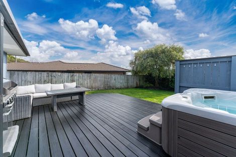 Photo of property in 19 Brompton Close, Richmond Heights, Taupo, 3330