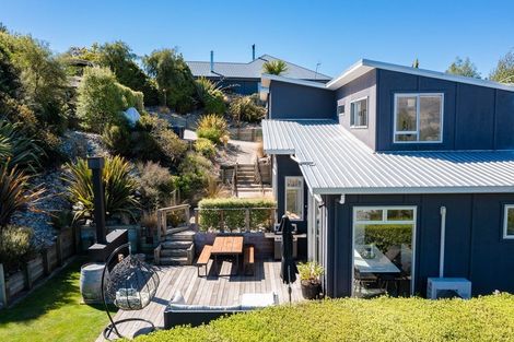 Photo of property in 17 Hillview Place, Wanaka, 9305