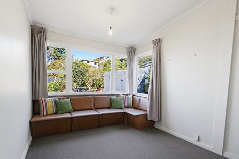 Photo of property in 14 Cave Road, Houghton Bay, Wellington, 6023