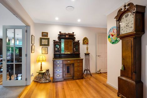 Photo of property in 33 Mudgeways Road, Massey, Auckland, 0614