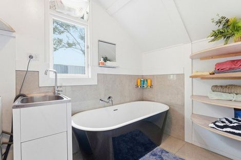 Photo of property in 230 Heads Road, Gonville, Whanganui, 4501