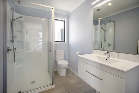 Photo of property in 17 Schooner Drive, Whitby, Porirua, 5024