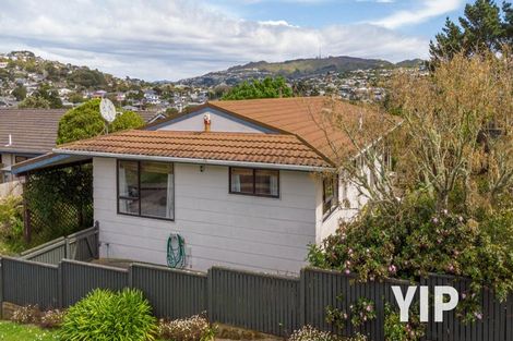 Photo of property in 14 Tortola Crescent, Grenada Village, Wellington, 6037