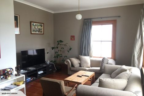 Photo of property in 29 Myrtle Crescent, Mount Cook, Wellington, 6021