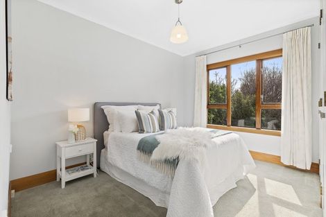 Photo of property in 25 Pinnacle Street, Seatoun, Wellington, 6022