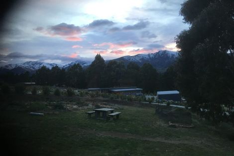 Photo of property in 1 Maude View Road, Hawea Flat, Wanaka, 9382